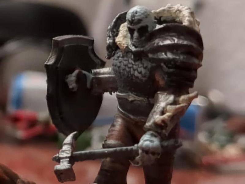 Giant Paladin/warrior miniature for DnD