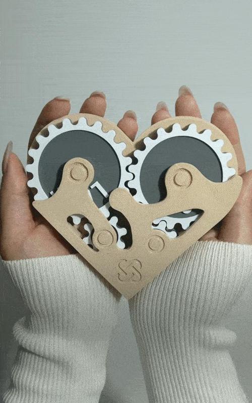 MECHANICAL HEART – TOY