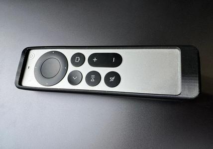 Apple TV 4K 2021/2022 Siri Remote Anti-Slip Shockproof Case Compatible with AirTag