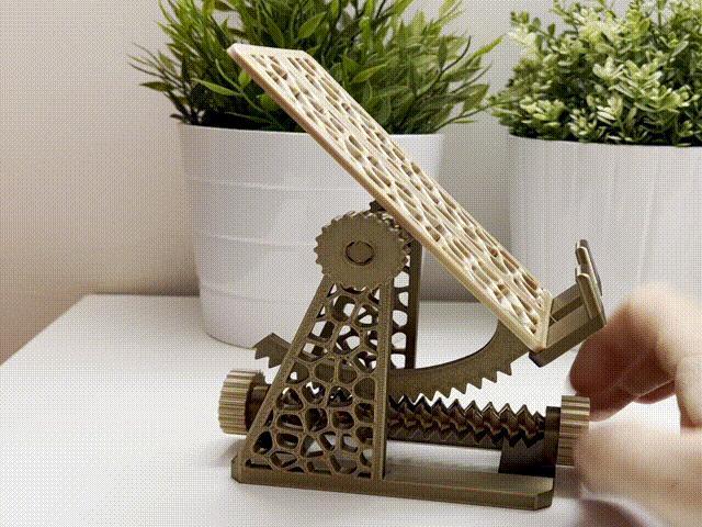 Adjustable phone stand
