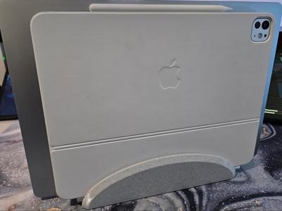 Laptop and Tablet Stand