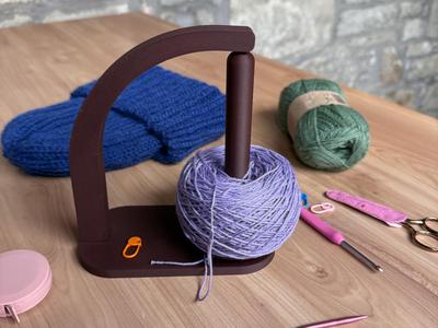 Magnetic Yarn Holder