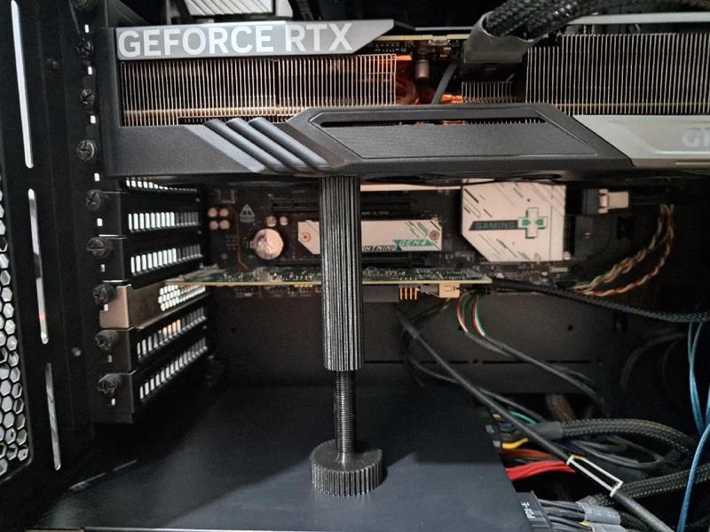 Anti-sag support for GPU   