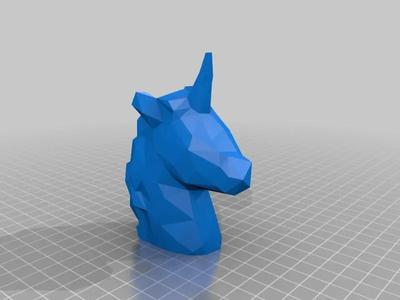 Unicorn – Low Poly / Voronoi