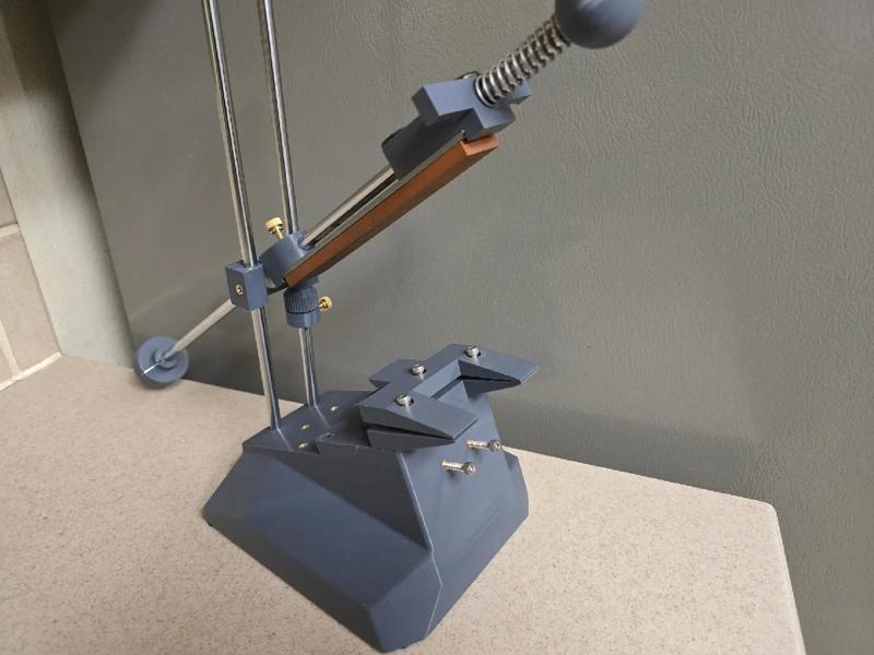 Knife Sharpener (+ Scissors and Chisels) - Chonk Edition   