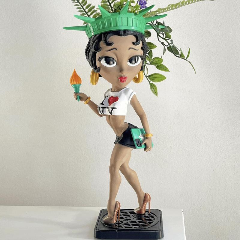BETTY LIBERTY PLANTER