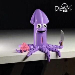 Articulated squid in the knife, guts come out