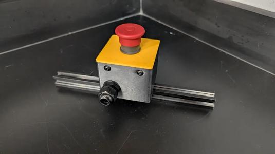 E-Stop (22mm) Button Enclosure For 20×20 T-Slot