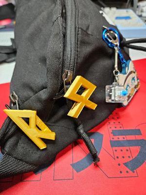 Nanashi Mumei's Rune Hairpin and Broach   