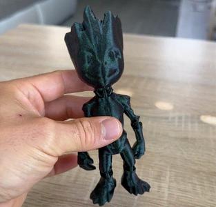 Articulated cute Groot