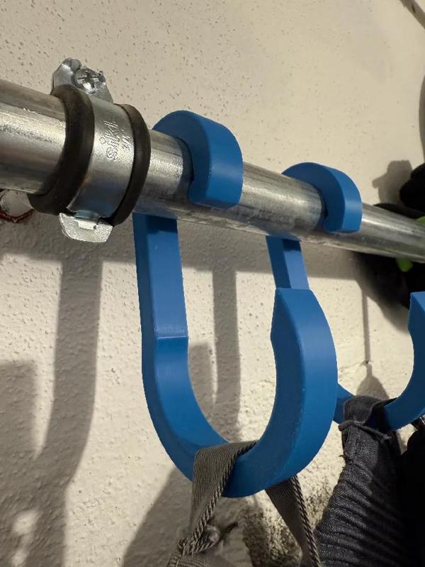 Hook for a 3/4" pipe   