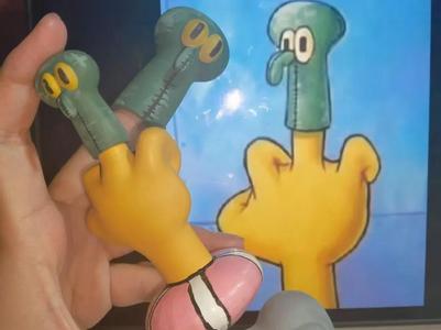 SpongeBob and Squidward Finger Puppets