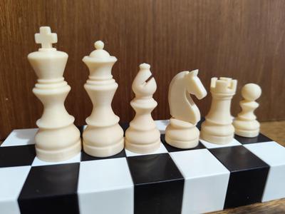 Support Free Chess