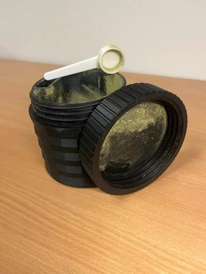 Kratom Storage jar with measuring cup