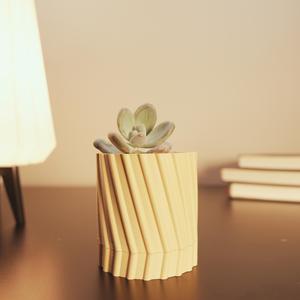 The “Rota” Table Planter