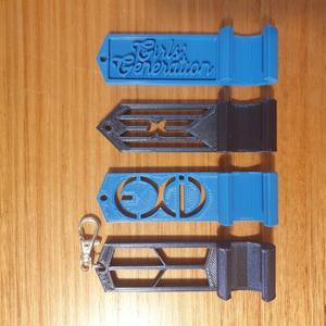 KPop keychain phone stands (8 groups so far)