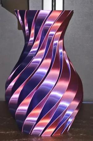 Intertwining Pillar Vase