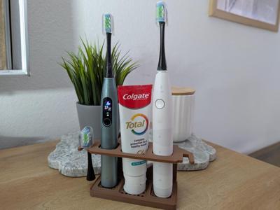 Toothbrush holder with dip tray or drawer