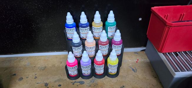 Air Brush Paint Holder – 12