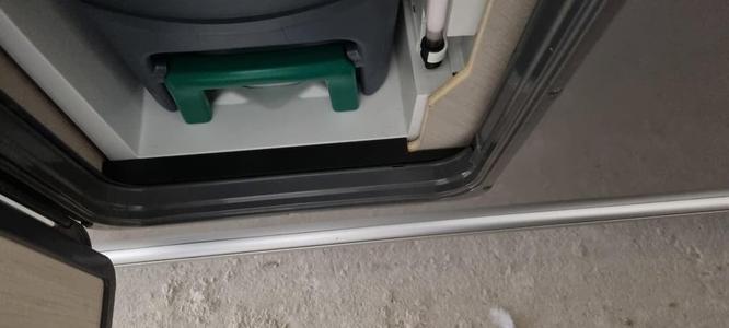 Eriba Touring Troll 542 – Abdeckung für die Kassettentoilette