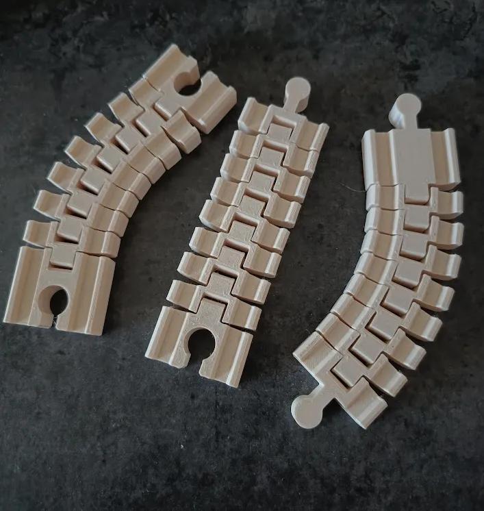Flexible rails for IKEA LILLABO, BRIO, LIDL train track with male-male or male-female ends