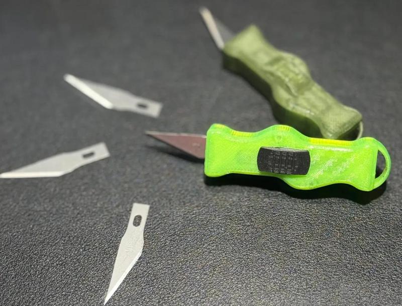 Xacto OTF Keychain mini V3.0   