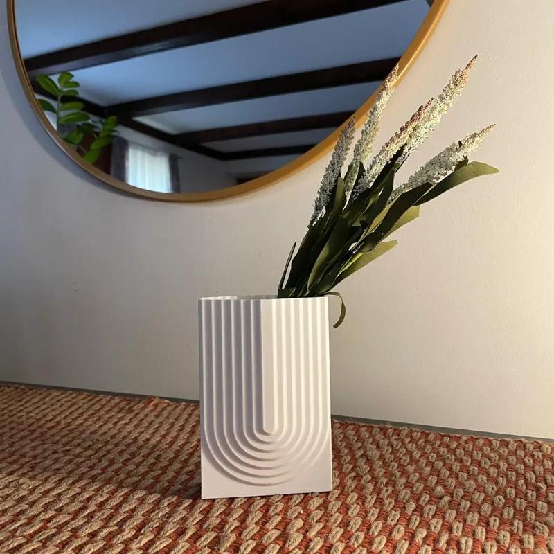 Modern Vase 001