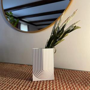 Modern Vase 001