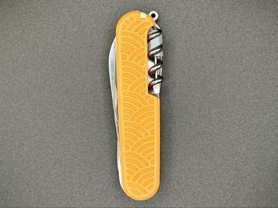 Victorinox 91mm Waves Pattern Scale