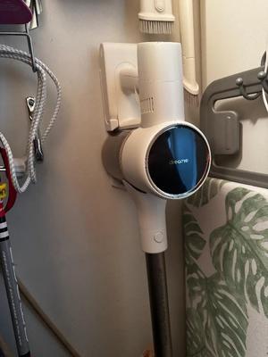 Dreame vacuum cleaner wall mount
