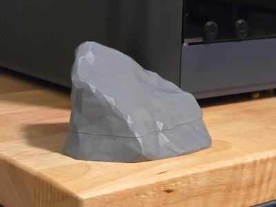 Rock 2.0 with hidden compartment