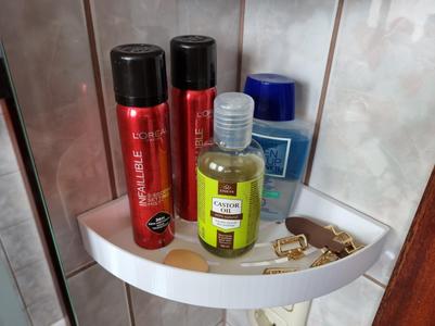 Corner shelf – flexible assembly (adhesive)