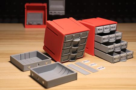 磁吸式防倾倒收纳盒 Magnetic Anti-tipping Storage Box