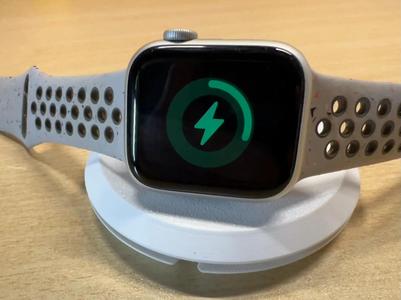 Flying Saucer Apple Watch Charging Stand and Storage