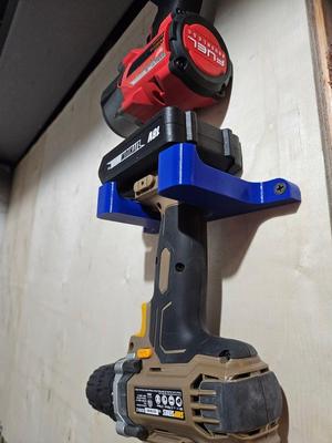 Universal Tool Hanger