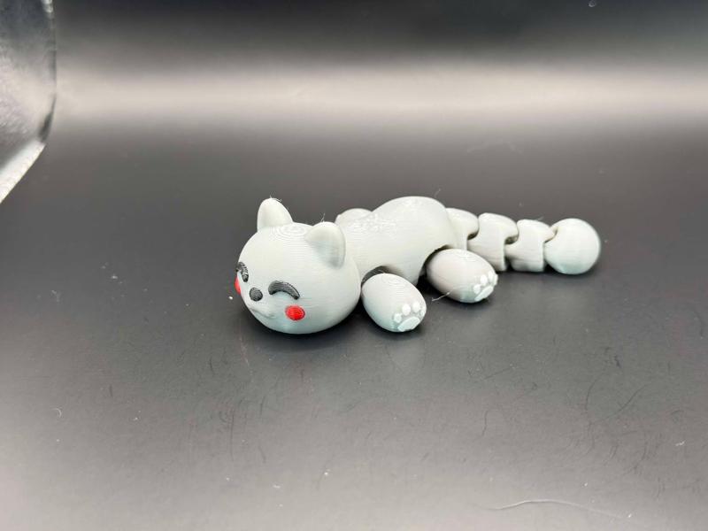 Cute Tiny Articulated Kawaii Cat with Paws