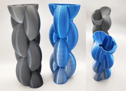 Chain Spiral Vase