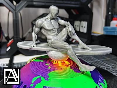 Dissappointed Silver Surfer – Levitating Magnet