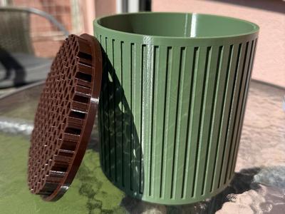 Honeycomb Lid Storage Container