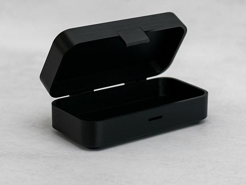 Box with Snap Latch