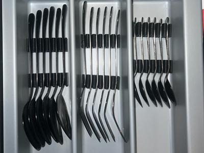 Cutlery holder