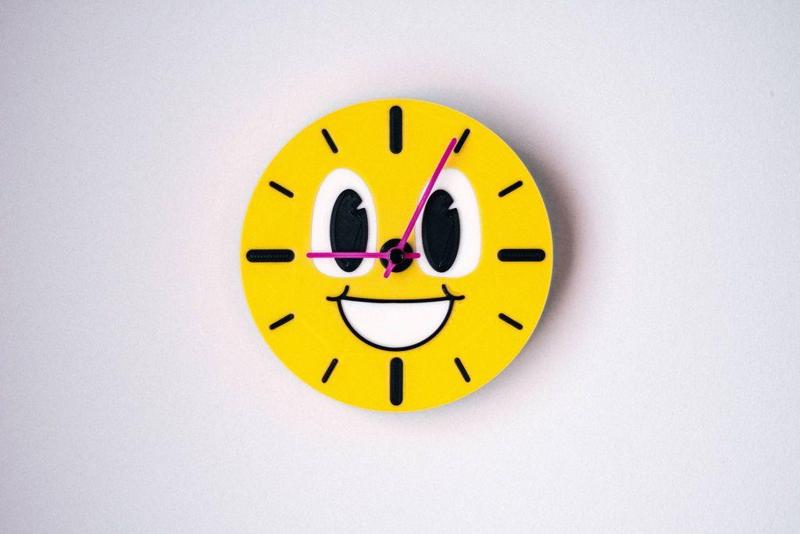 Miss Minutes Clock (Loki)