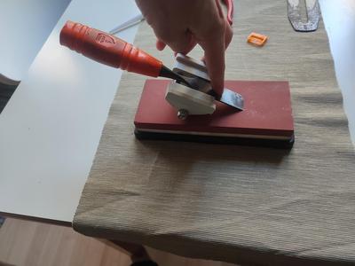 Chisel/ handplane blade sharpening jig