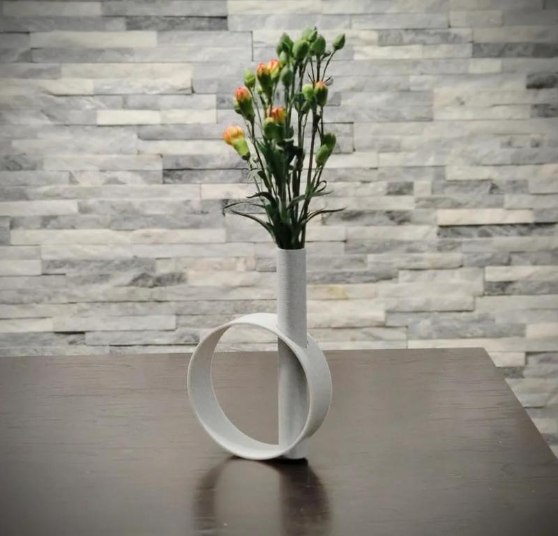Modern circle vase