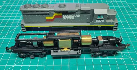 Athearn HO Blue Box Locomotive DCC and Speaker Mount