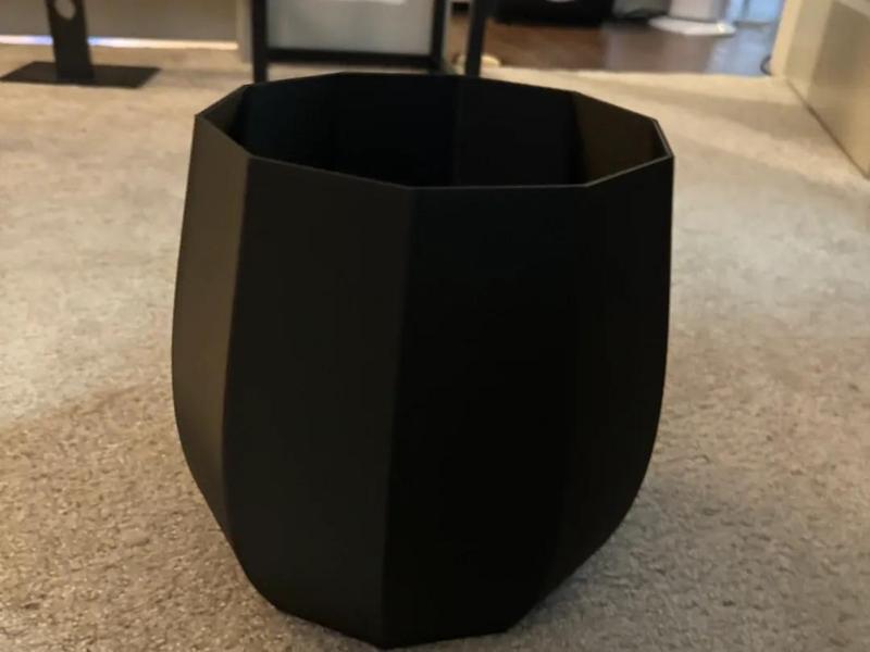 Vase Mode Trash Can