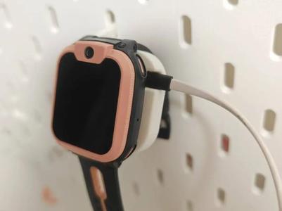 Small Genius Children’s Watch Q2A Charging Stand (for IKEA SKADIS Pegboard)