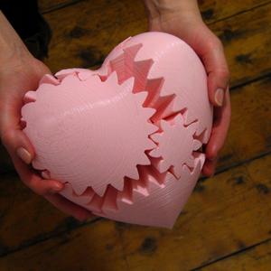 Big Love <3 – Heart Gears