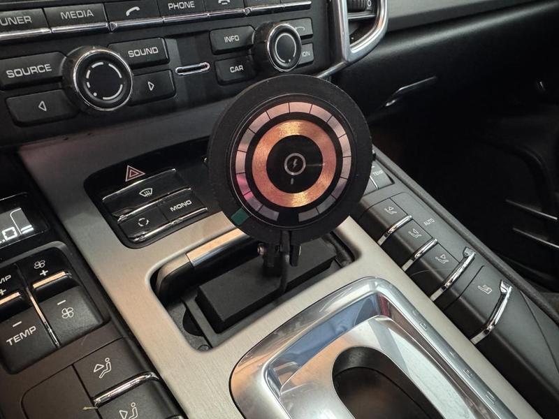 Cayenne 92A Magsafehalter Magsafe Mobile Phone holder