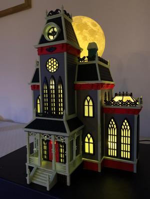 Haunted House w/ 3D Moon